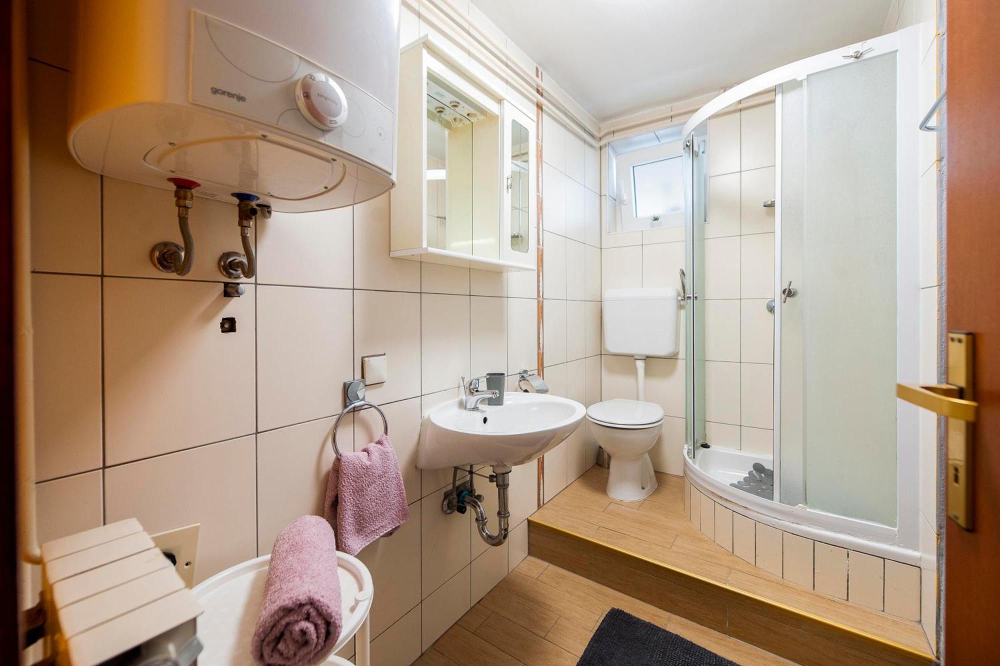 Apartments And Room Silvana Ровинь Экстерьер фото