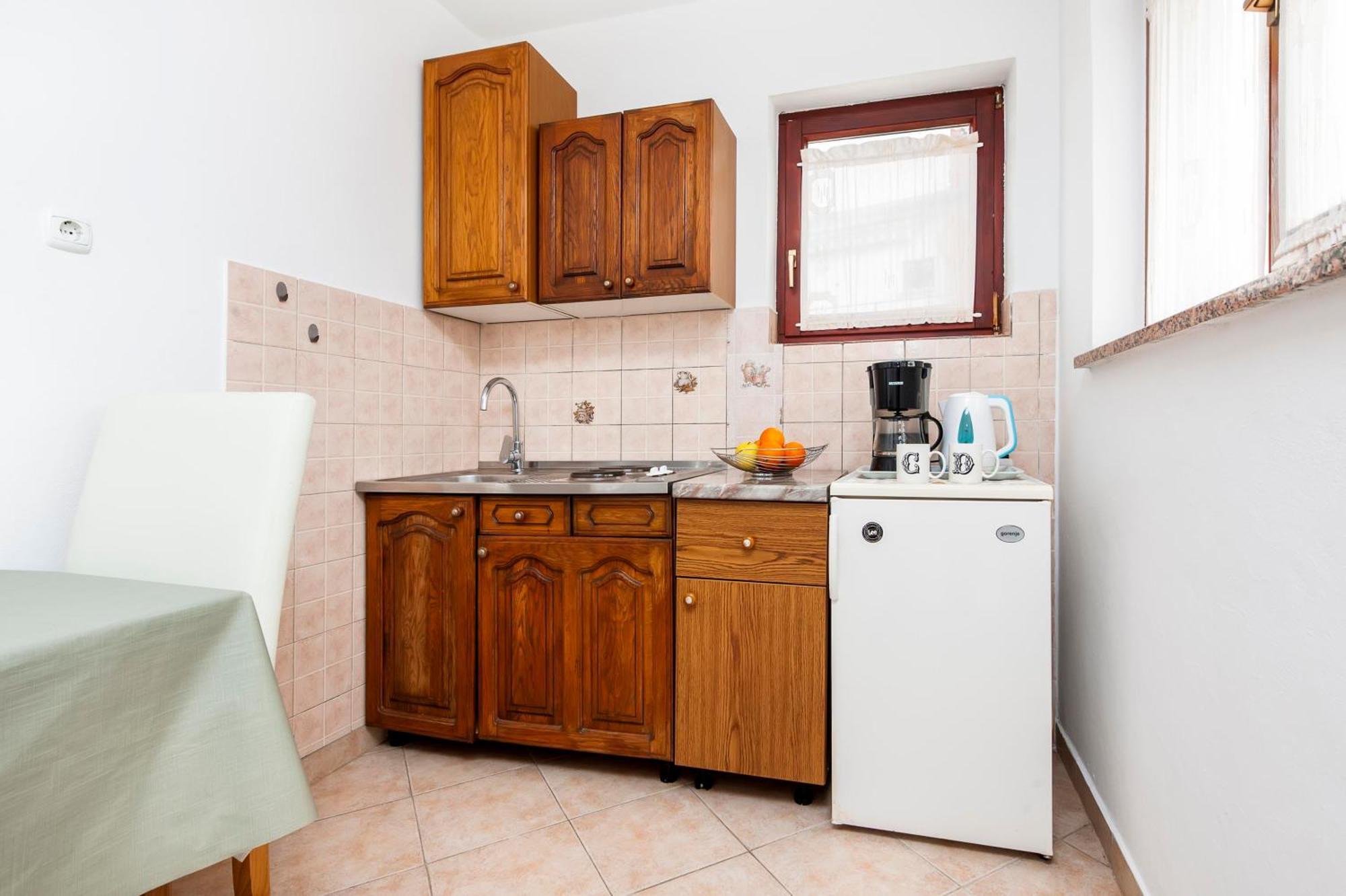 Apartments And Room Silvana Ровинь Экстерьер фото